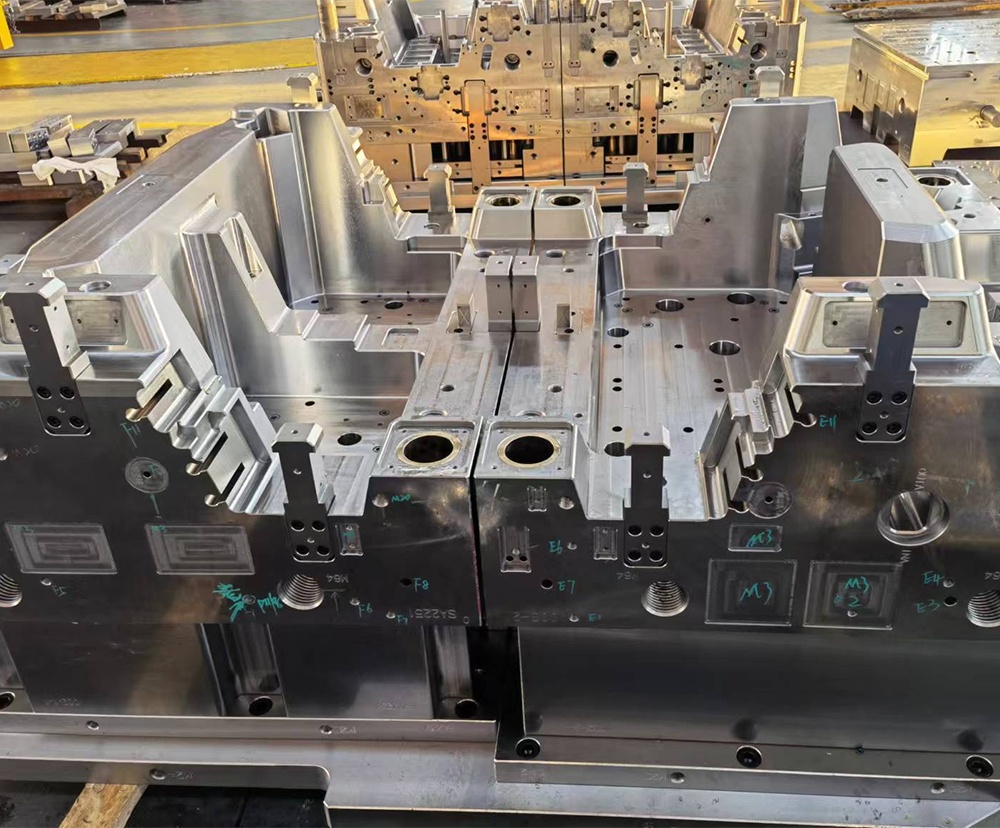 分體式雙色車燈模架